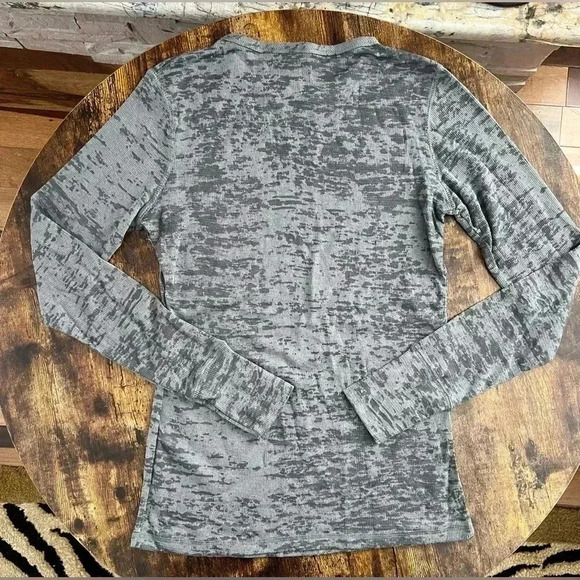 Next Level apparel | women’s t-shirt. Size: L - Picture 7 of 9